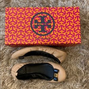 Tory Burch Minnie travel flat with bow detail